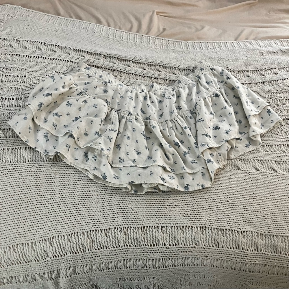Women’s Abound xl floral skort
Cream and blue